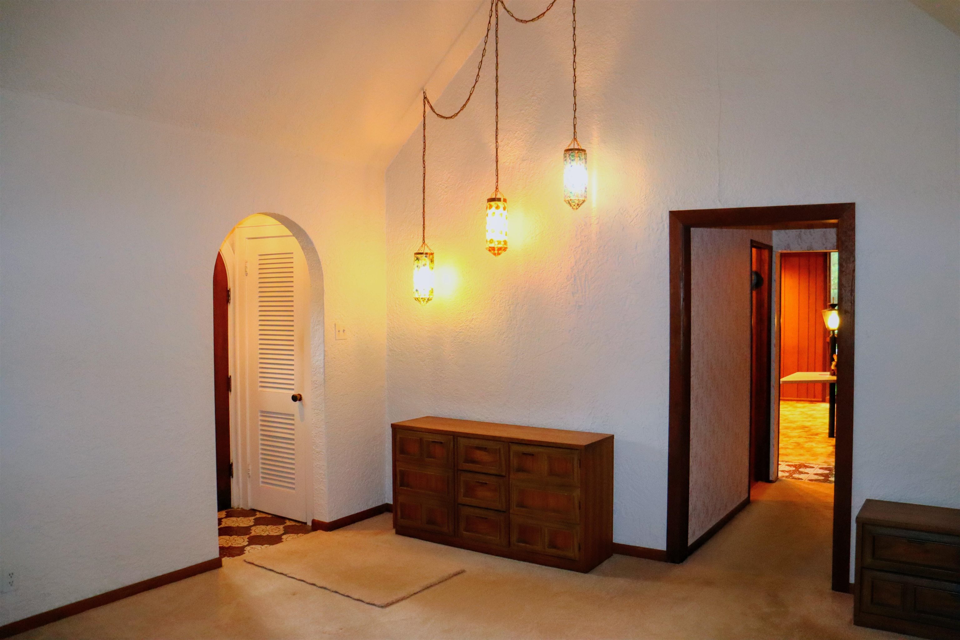 470 Brookside Road North Barrington, IL 60010 - Photo 25 of 38 a view of a room with door