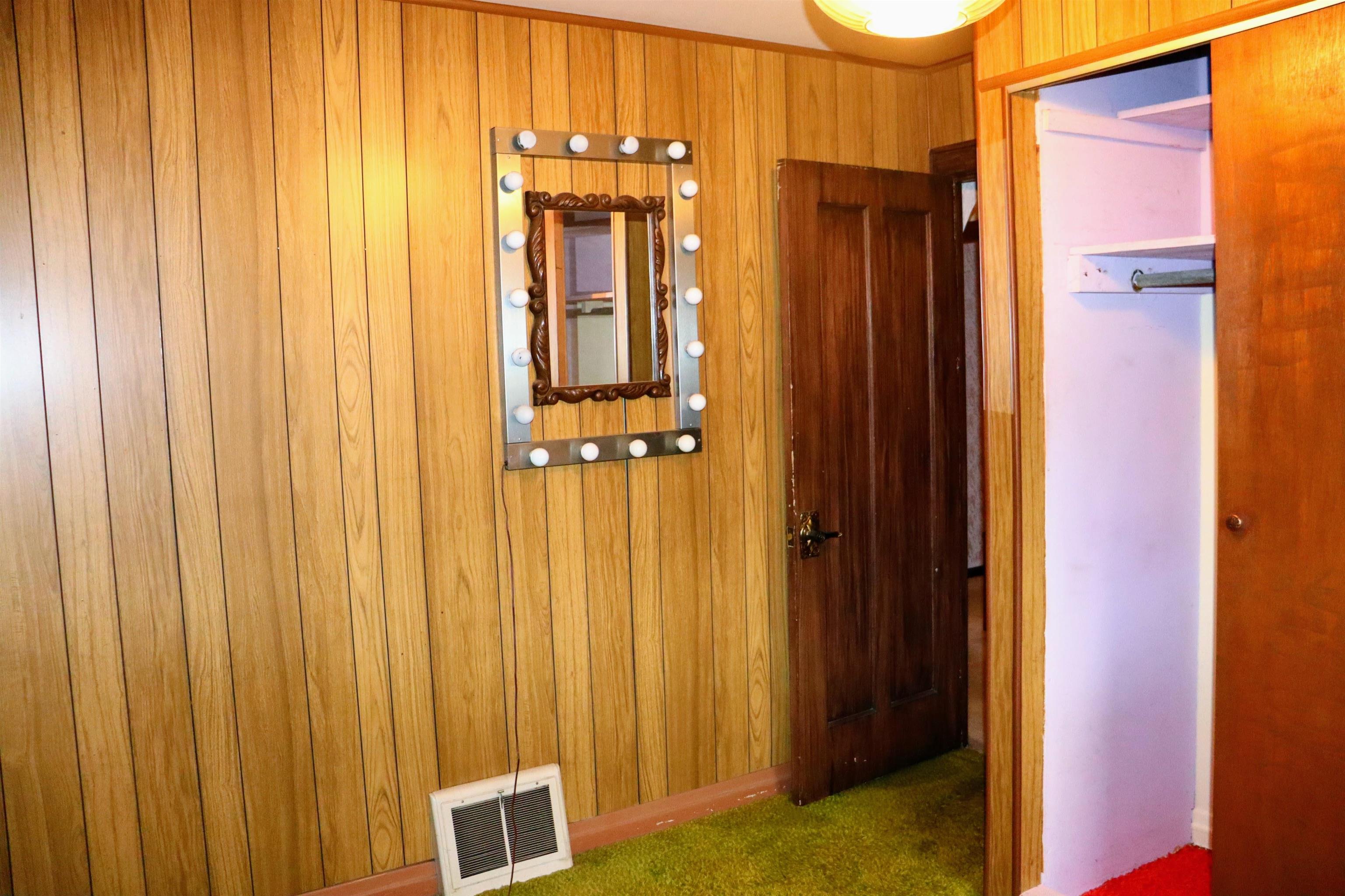 470 Brookside Road North Barrington, IL 60010 - Photo 31 of 38 a view of a hallway with closet area
