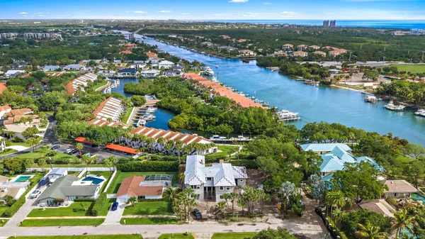 $5,200,000 | 2267 Windsor Road, Palm Beach Gardens, FL 33410