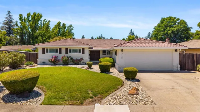 $794,500 | 7170 Westmoreland Way, Sacramento, CA 95831