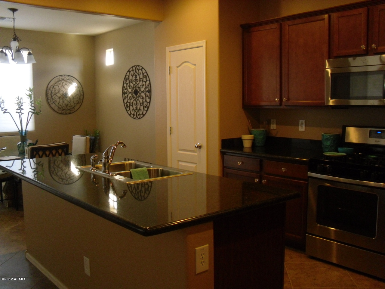 2139 South Martingale Road Gilbert, AZ 85295 - Photo 6 of 17 kitchen
