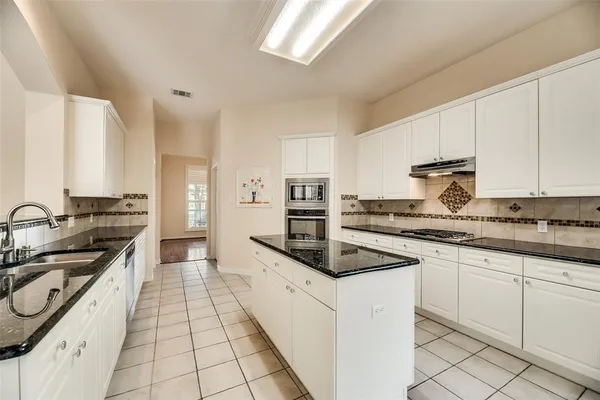 $3,500 | 3902 Harlington Lane, Richardson, TX 75082
