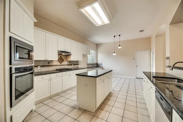 $3,500 | 3902 Harlington Lane, Richardson, TX 75082