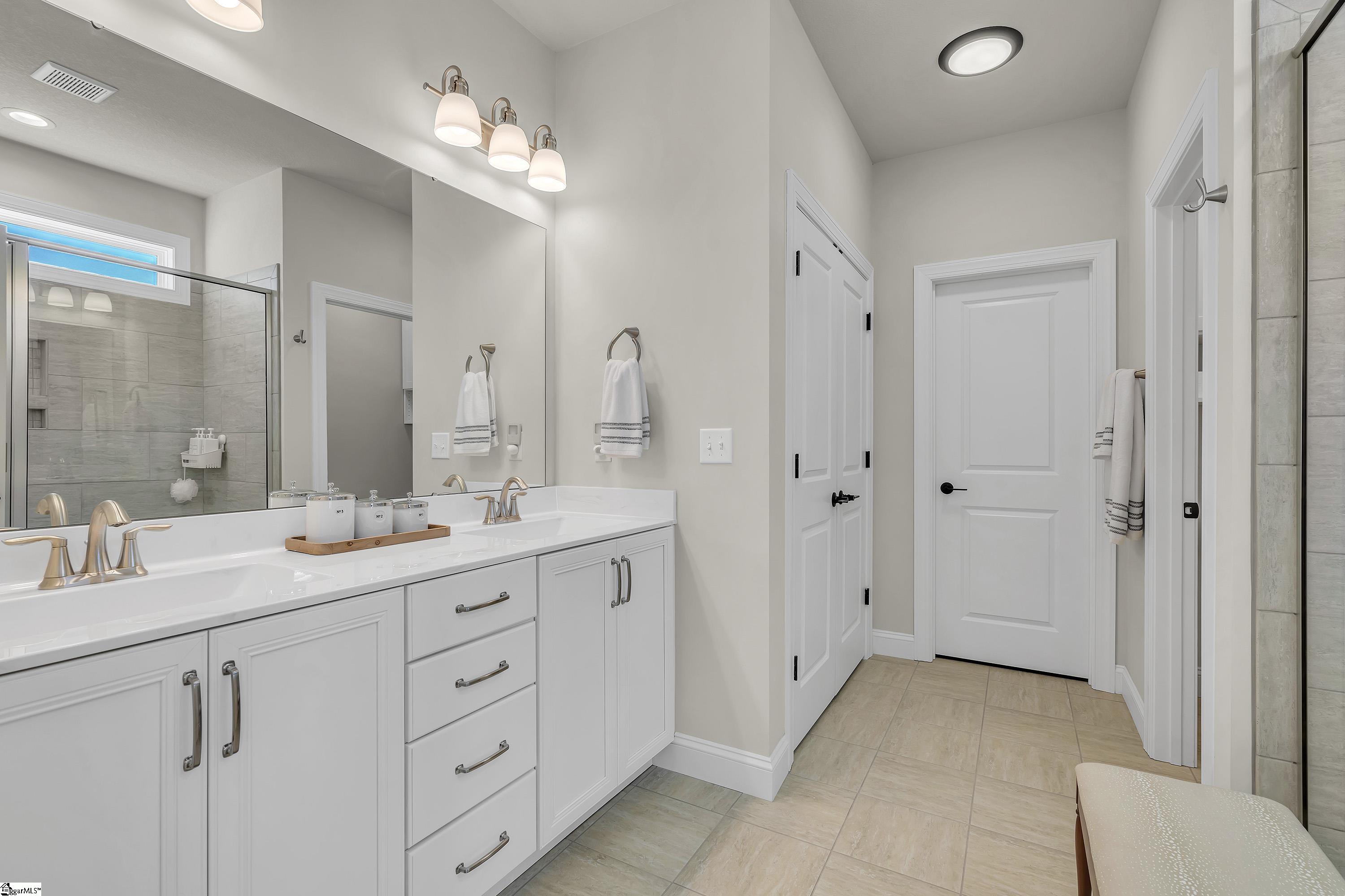 127 Winding Rock Road Simpsonville, SC 29680 - Photo 17 of 26 Gallery Image 17