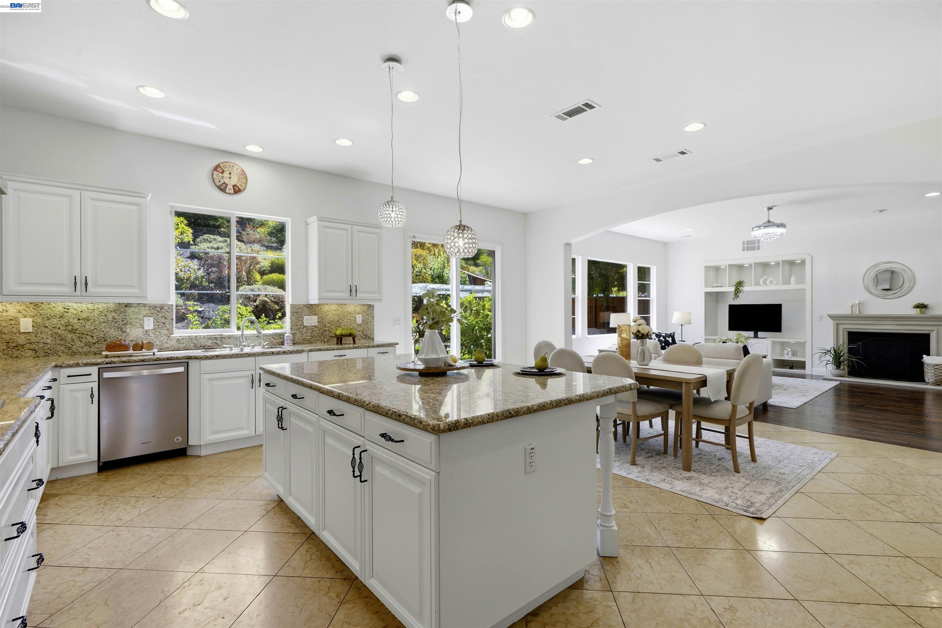 3923 Jamie Place San Ramon, CA 94582 - Photo 16 of 96