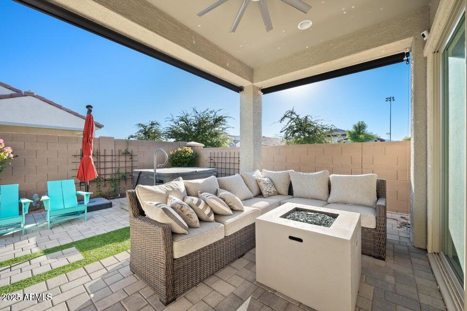 18427 West Clinton Street Surprise, AZ 85388 - Photo 5 of 6 a view of sitting area in balcony