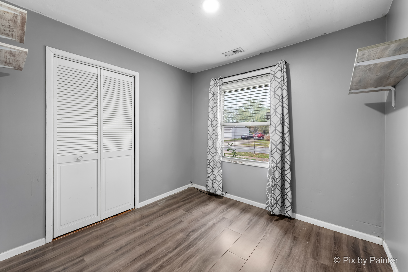 718 Sunset Circle Streamwood, IL 60107 - Photo 9 of 18 Gallery Image 9