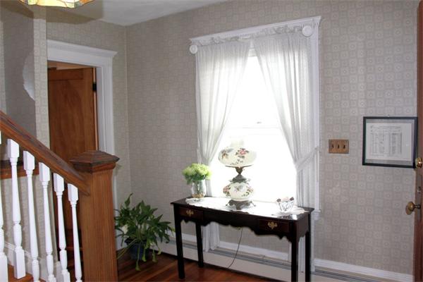 205 Court Road Winthrop, MA 02152 - Photo 3 of 22 Gallery Image 3