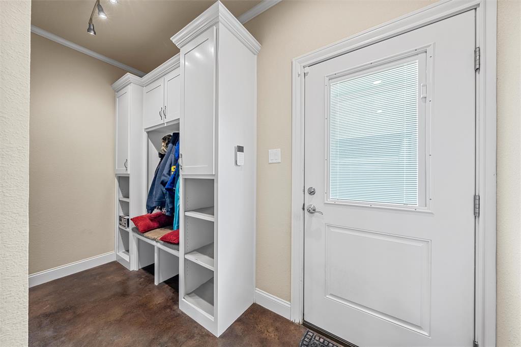 3825 Chappel Hill Road Waco, TX 76705 - Photo 14 of 38