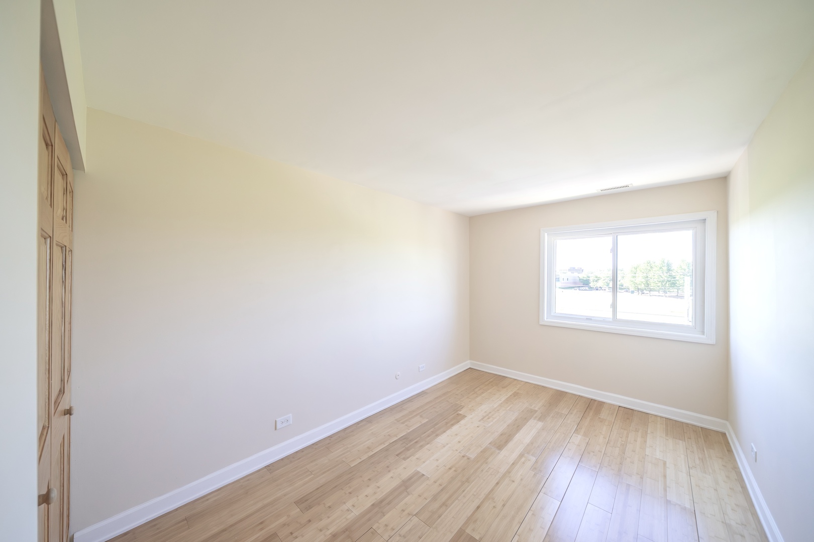625 West Huntington Commons Road, Unit 317 Mount Prospect, IL 60056 - Photo 18 of 45