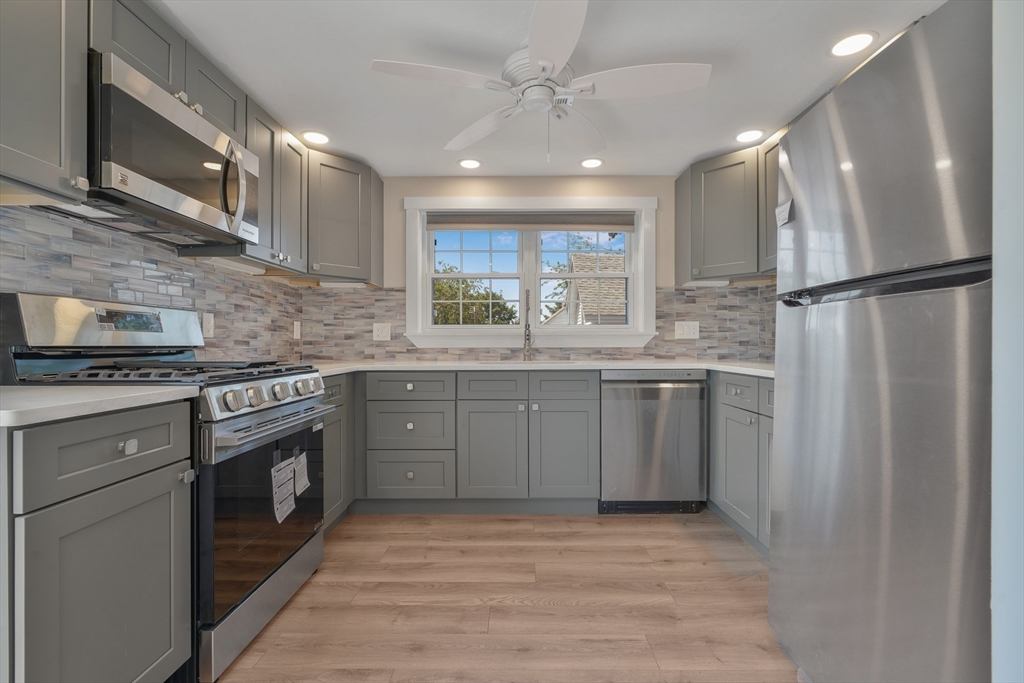 10 13th Street Wareham, MA 02558 - Photo 9 of 28