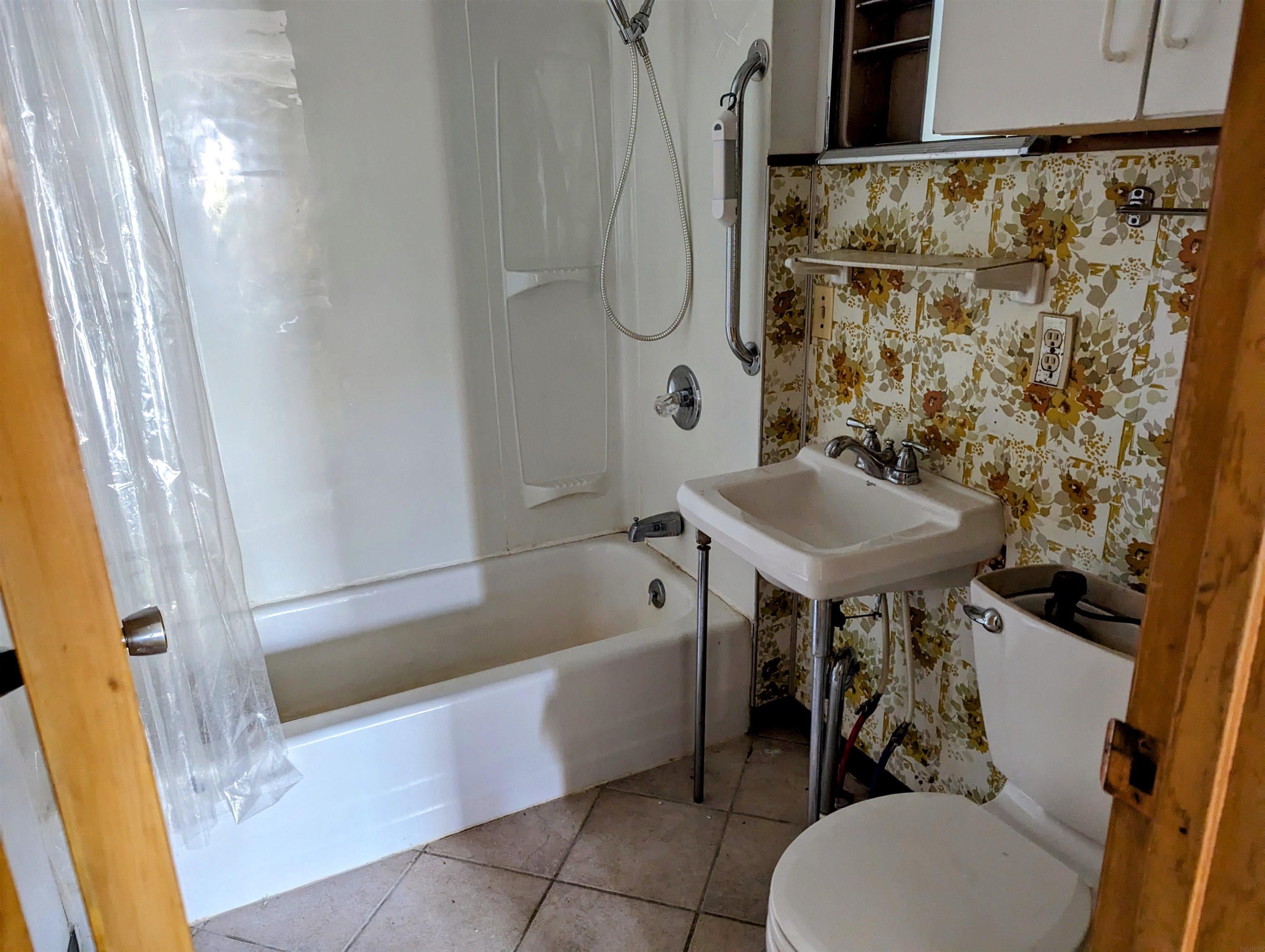 2342 Co Road Fort Atkinson, IA 52144 - Photo 6 of 16 Gallery Image 6