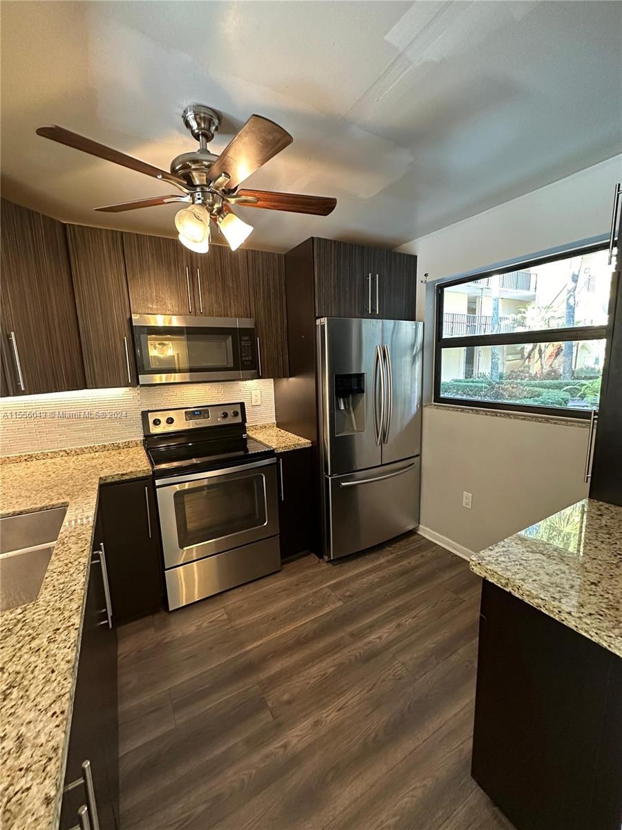 10825 Southwest 112th Avenue, Unit 115 Miami, FL 33176 - Photo 12 of 19