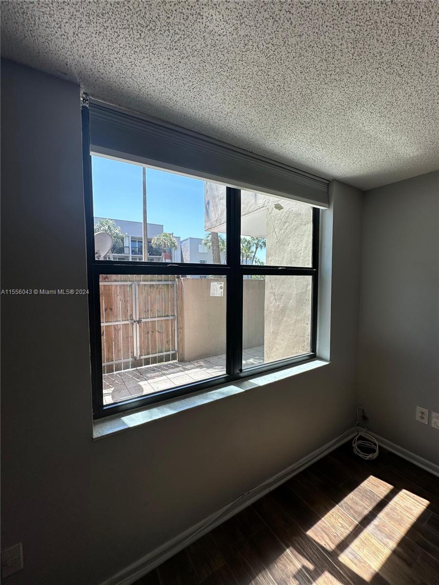 10825 Southwest 112th Avenue, Unit 115 Miami, FL 33176 - Photo 4 of 19