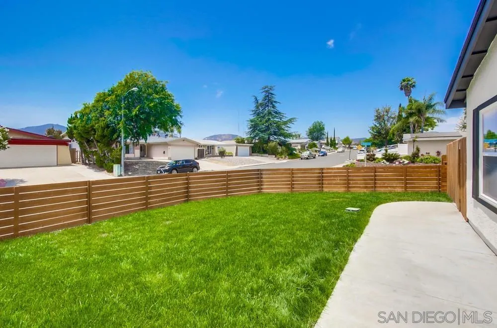 8348 Rumson Drive Santee, CA 92071 - Photo 5 of 53