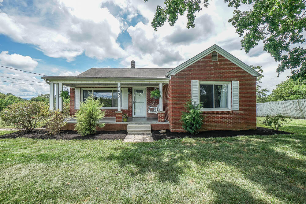 4634 Morganton Road Maryville, TN 37801 - Photo 1 of 36 DSC07041