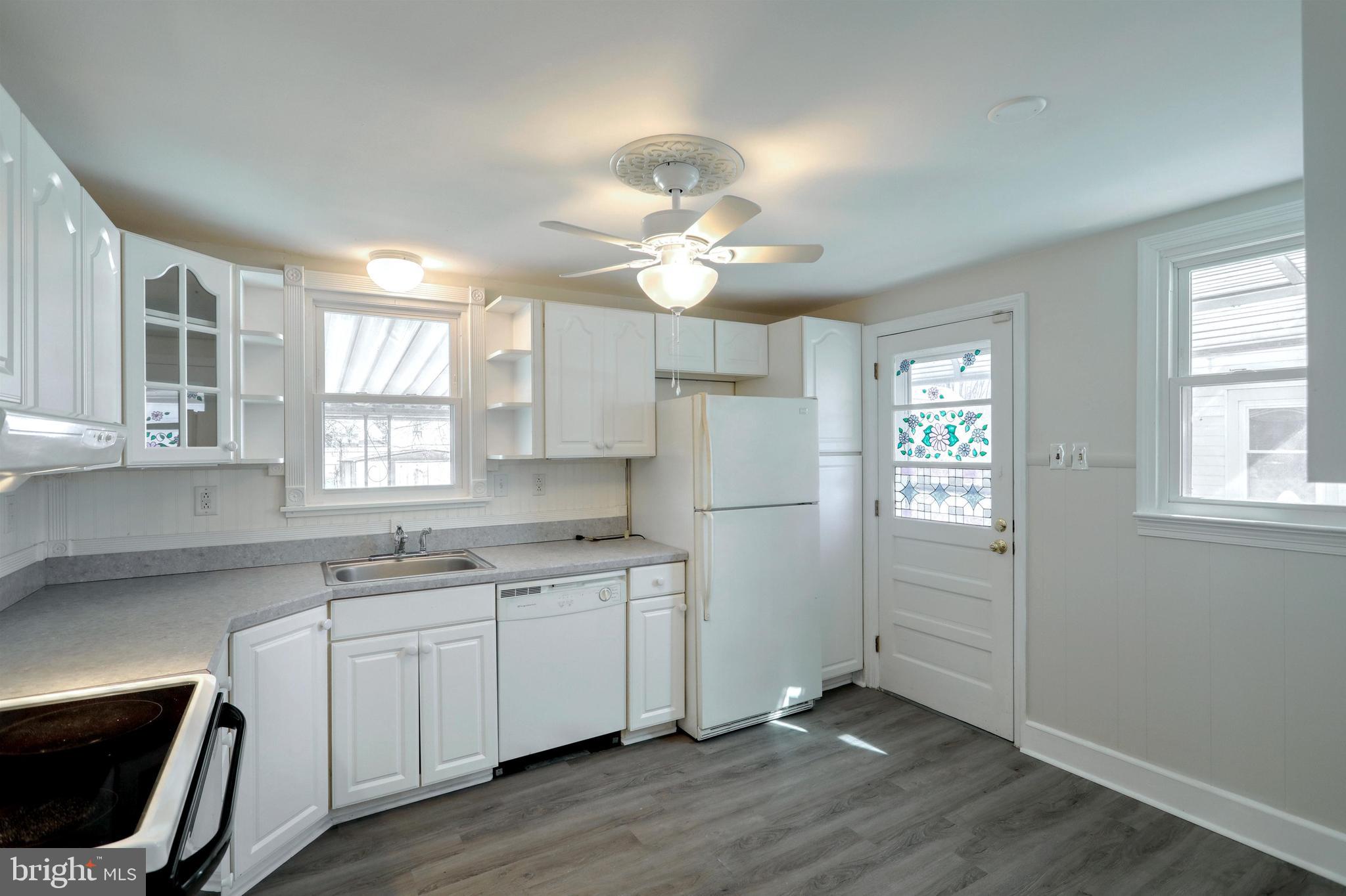 755 Priority Road York, PA 17404 - Photo 3 of 26 Gallery Image 3