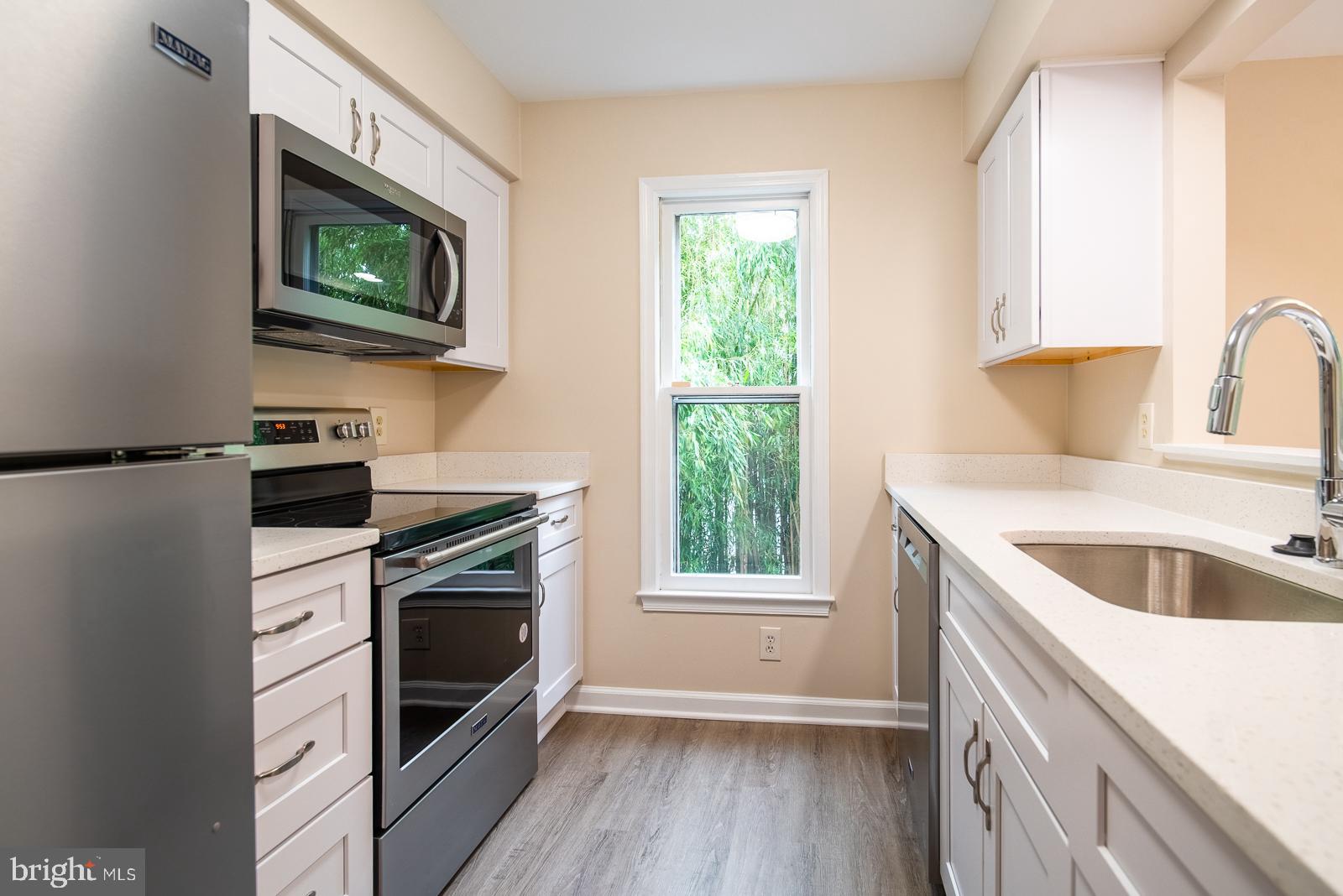 2109 North Rolfe Street, Unit D Arlington, VA 22209 - Photo 8 of 30
