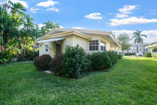 $1,599 | 742 Southeast 19th Avenue, Deerfield Beach, FL 33441