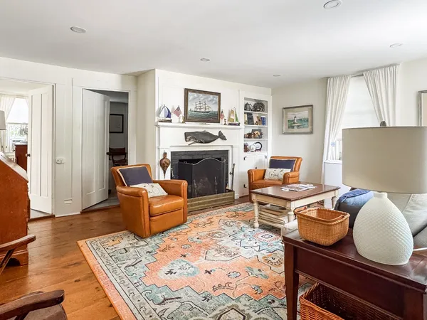 $3,988,000 | 69 School Street, Edgartown, MA 02539