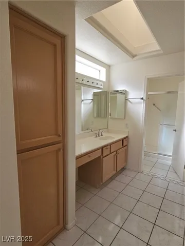 $2,100 | 2730 Darby Falls Drive, Las Vegas, NV 89134