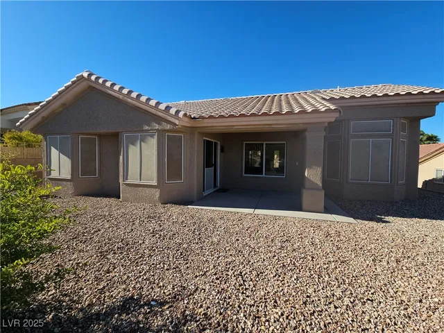 $2,100 | 2730 Darby Falls Drive, Las Vegas, NV 89134