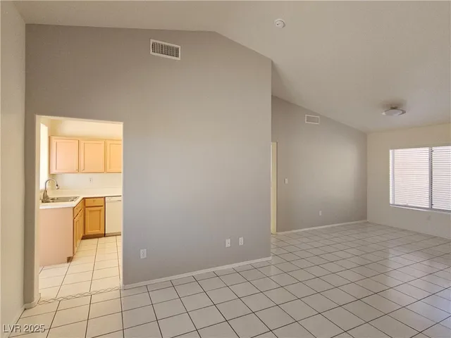 $2,100 | 2730 Darby Falls Drive, Las Vegas, NV 89134