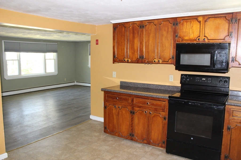 35 Nashoba Road Charlton, MA 01507 - Photo 11 of 27 Gallery Image 11