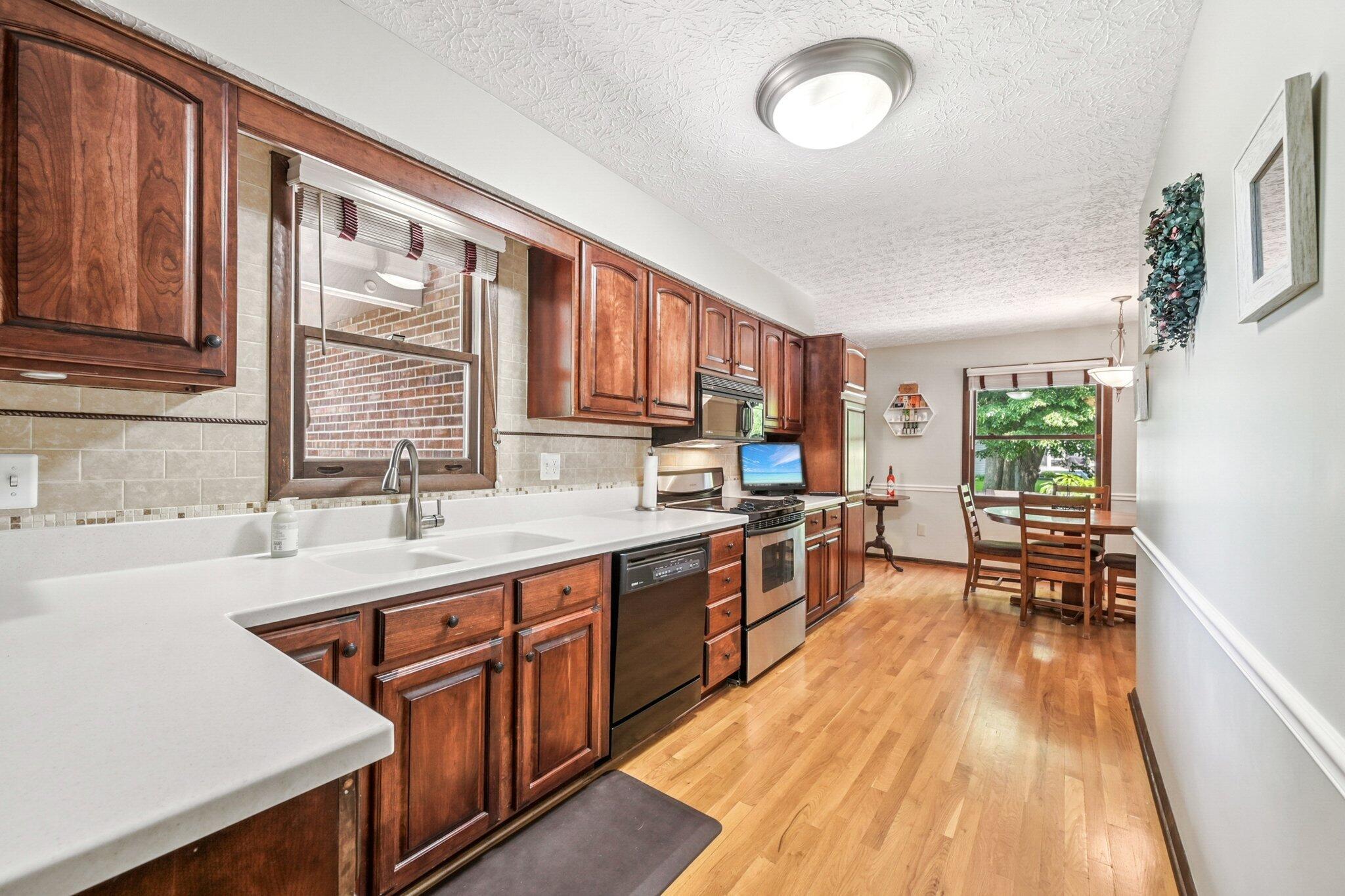 4190 Rutherford Road Powell, OH 43065 - Photo 13 of 53 28-web-or-mls-Rutherford Rd-0306-028