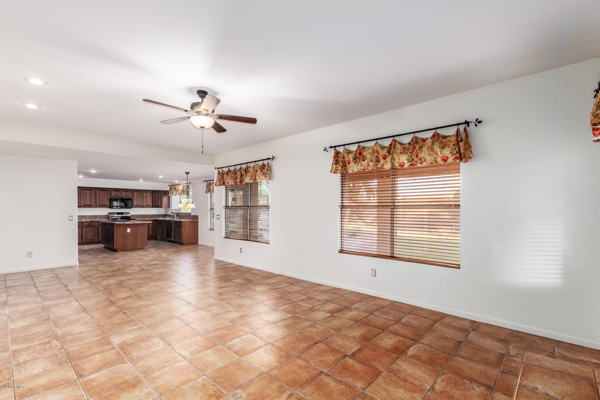 1015 East Liberty Lane Gilbert, AZ 85296 - Photo 12 of 43 0010-Liberty 10