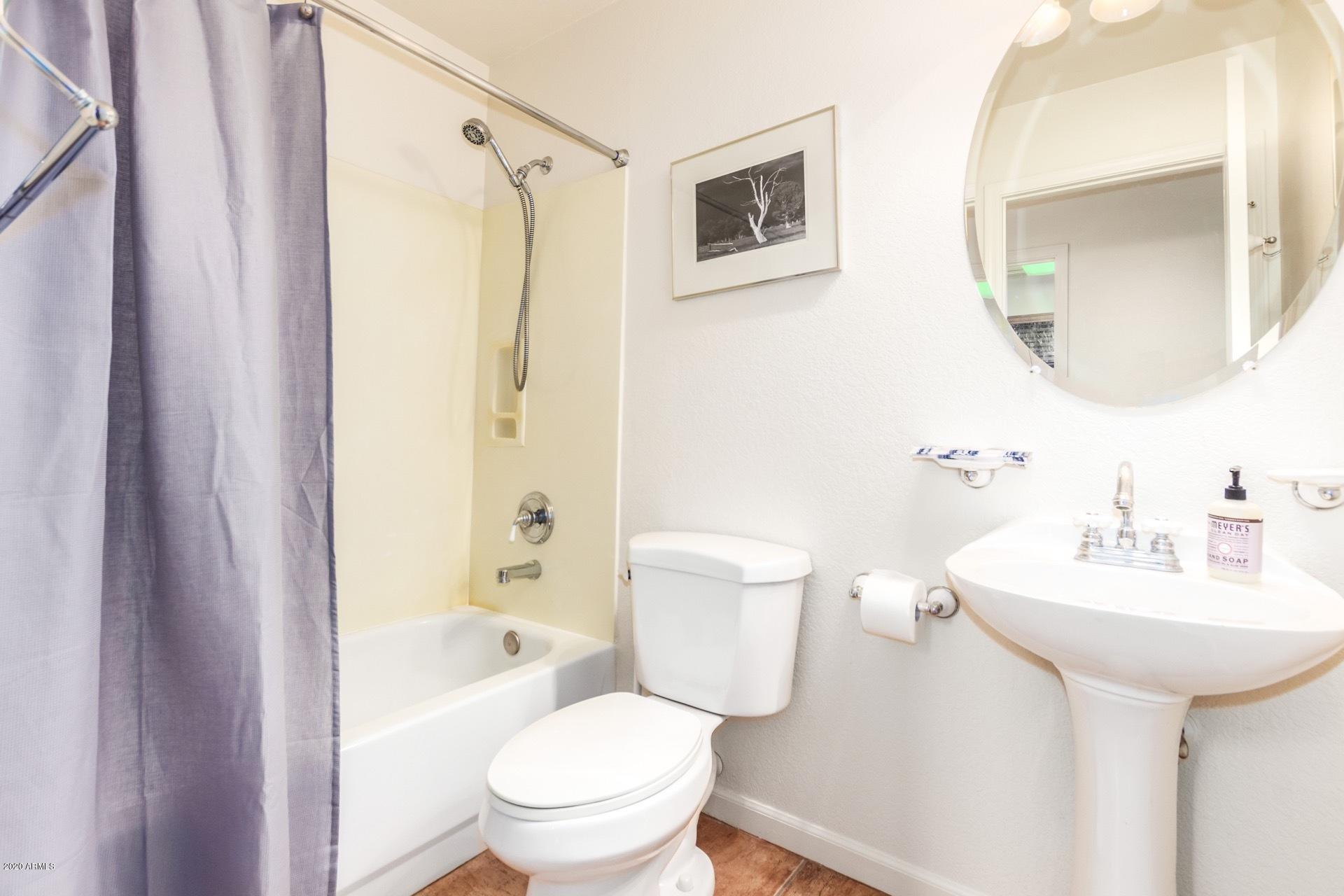 1015 East Liberty Lane Gilbert, AZ 85296 - Photo 16 of 43 0018-Liberty 18