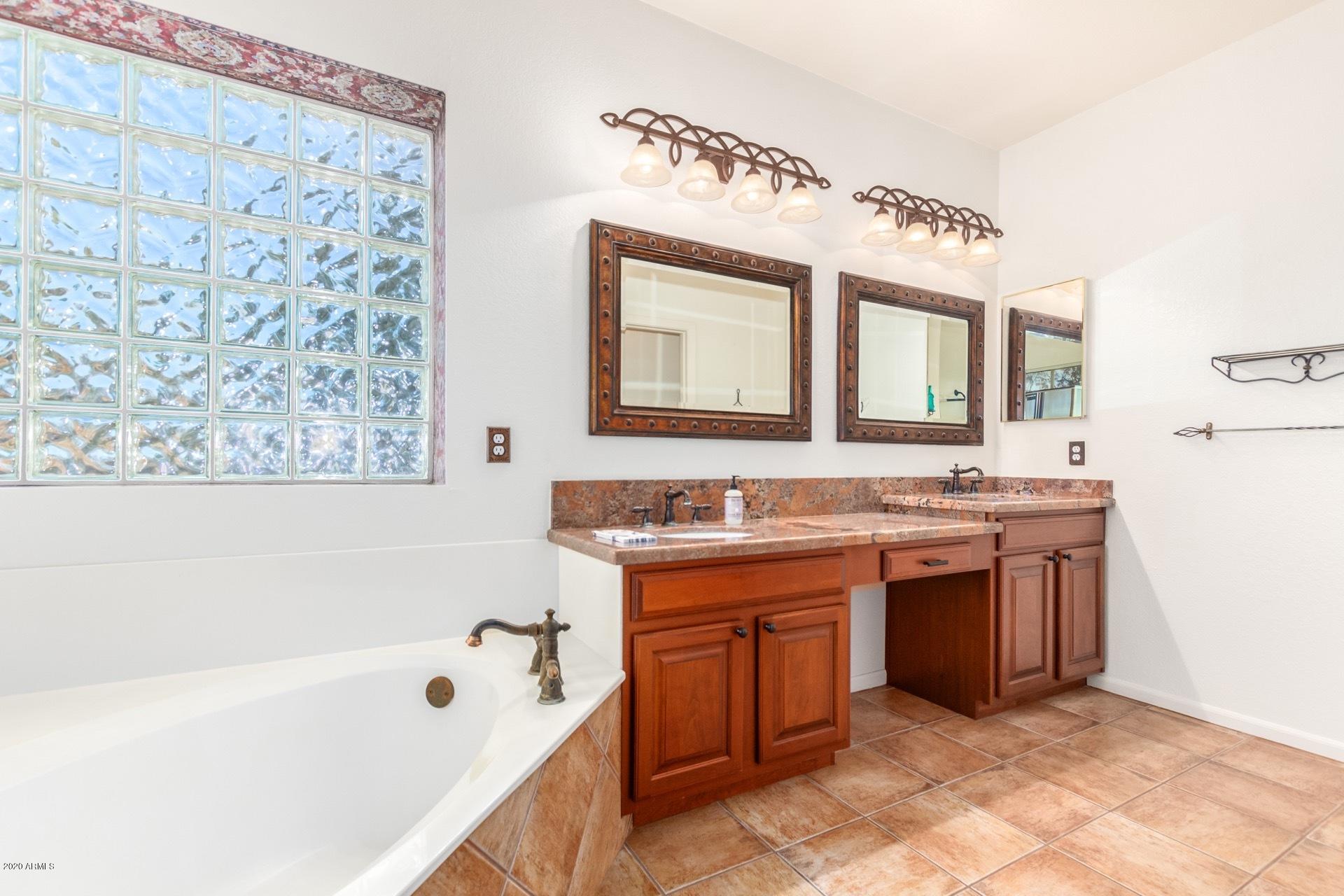 1015 East Liberty Lane Gilbert, AZ 85296 - Photo 23 of 43 0026-Liberty 26