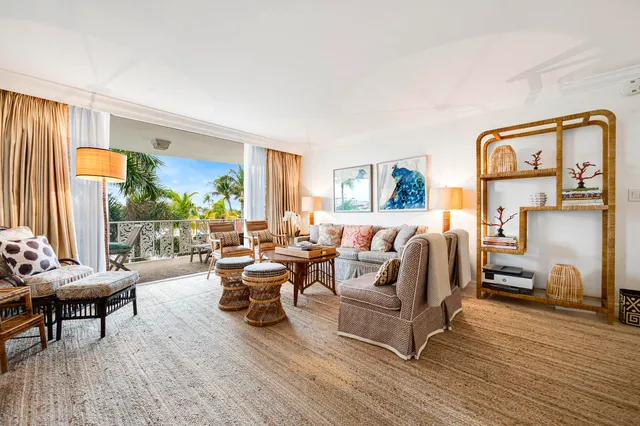 $2,850,000 | 227 Australian Avenue, Unit 3E, Palm Beach, FL 33480