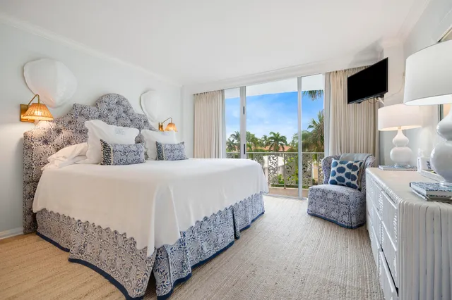 $2,850,000 | 227 Australian Avenue, Unit 3E, Palm Beach, FL 33480