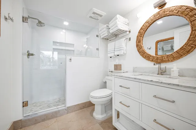 $2,850,000 | 227 Australian Avenue, Unit 3E, Palm Beach, FL 33480