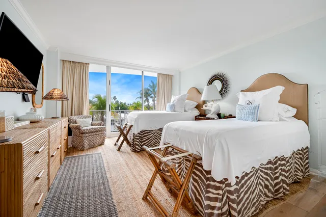 $2,850,000 | 227 Australian Avenue, Unit 3E, Palm Beach, FL 33480