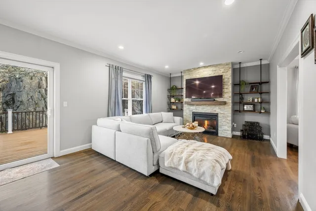 $978,000 | 11 Osborne Hill Drive, Salem, MA 01970