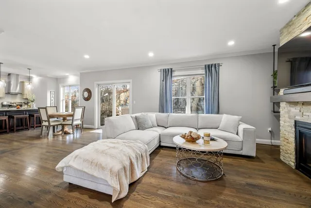 $978,000 | 11 Osborne Hill Drive, Salem, MA 01970