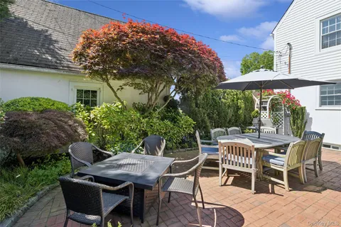 $1,985,000 | 153 Roxbury Road, Garden City, NY 11530