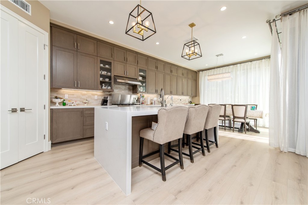 200 Piazza Irvine, CA 92602 - Photo 12 of 37