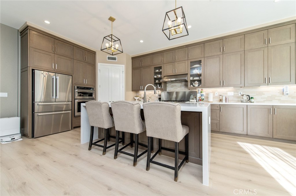 200 Piazza Irvine, CA 92602 - Photo 14 of 37