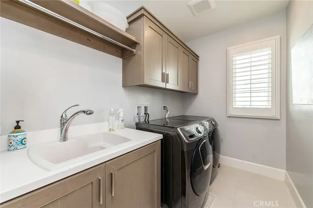 $1,800 | 200 Piazza, Irvine, CA 92602