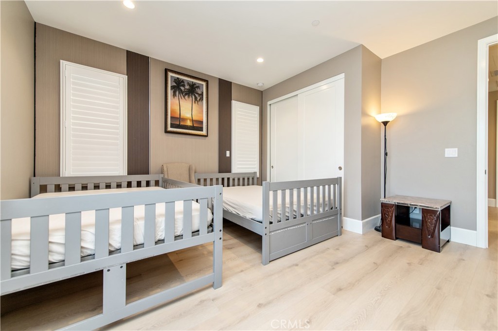 200 Piazza Irvine, CA 92602 - Photo 25 of 37