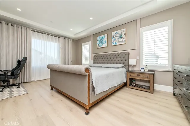 $1,800 | 200 Piazza, Irvine, CA 92602