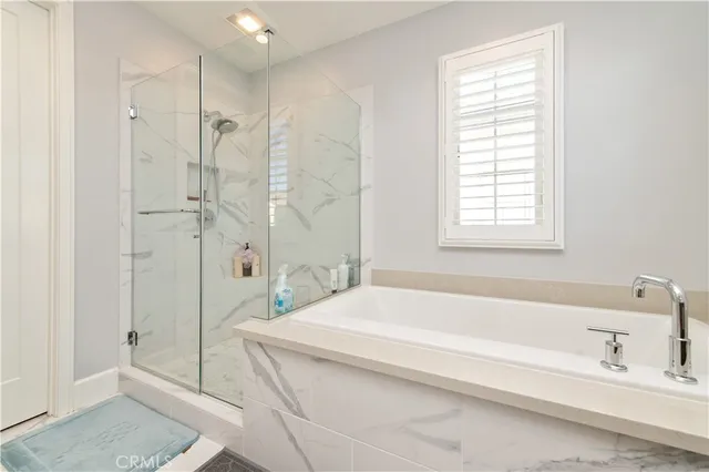 $1,800 | 200 Piazza, Irvine, CA 92602