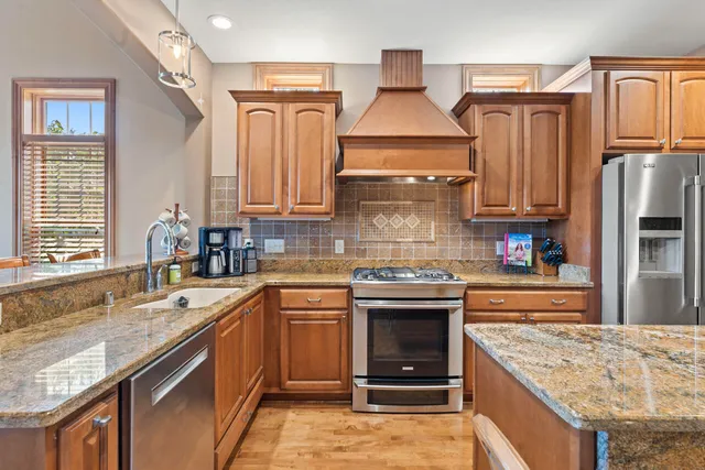 $1,399,000 | 6507 Willow Court, Waterford, WI 53185