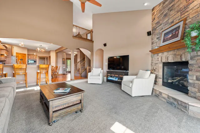 $1,399,000 | 6507 Willow Court, Waterford, WI 53185