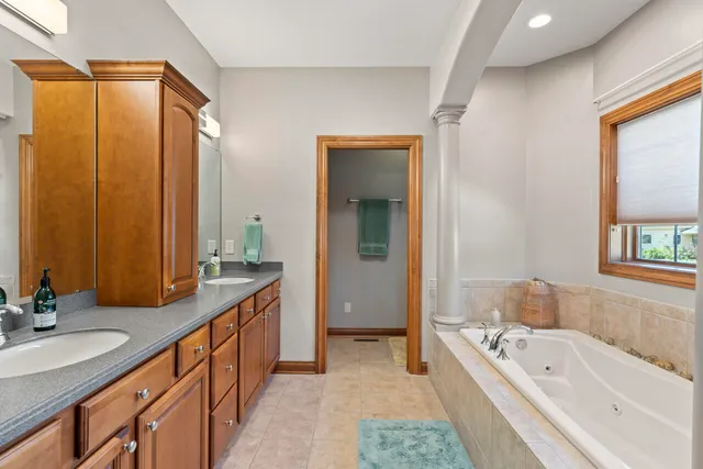 $1,399,000 | 6507 Willow Court, Waterford, WI 53185