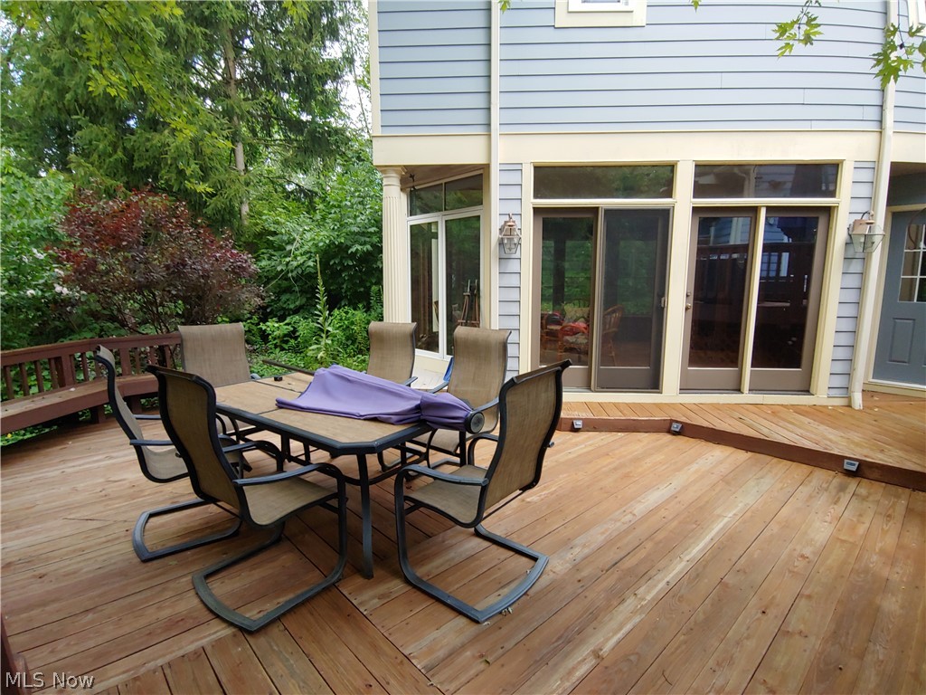 7254 Liberty Road Solon, OH 44139 - Photo 30 of 35 2-Tiered Deck