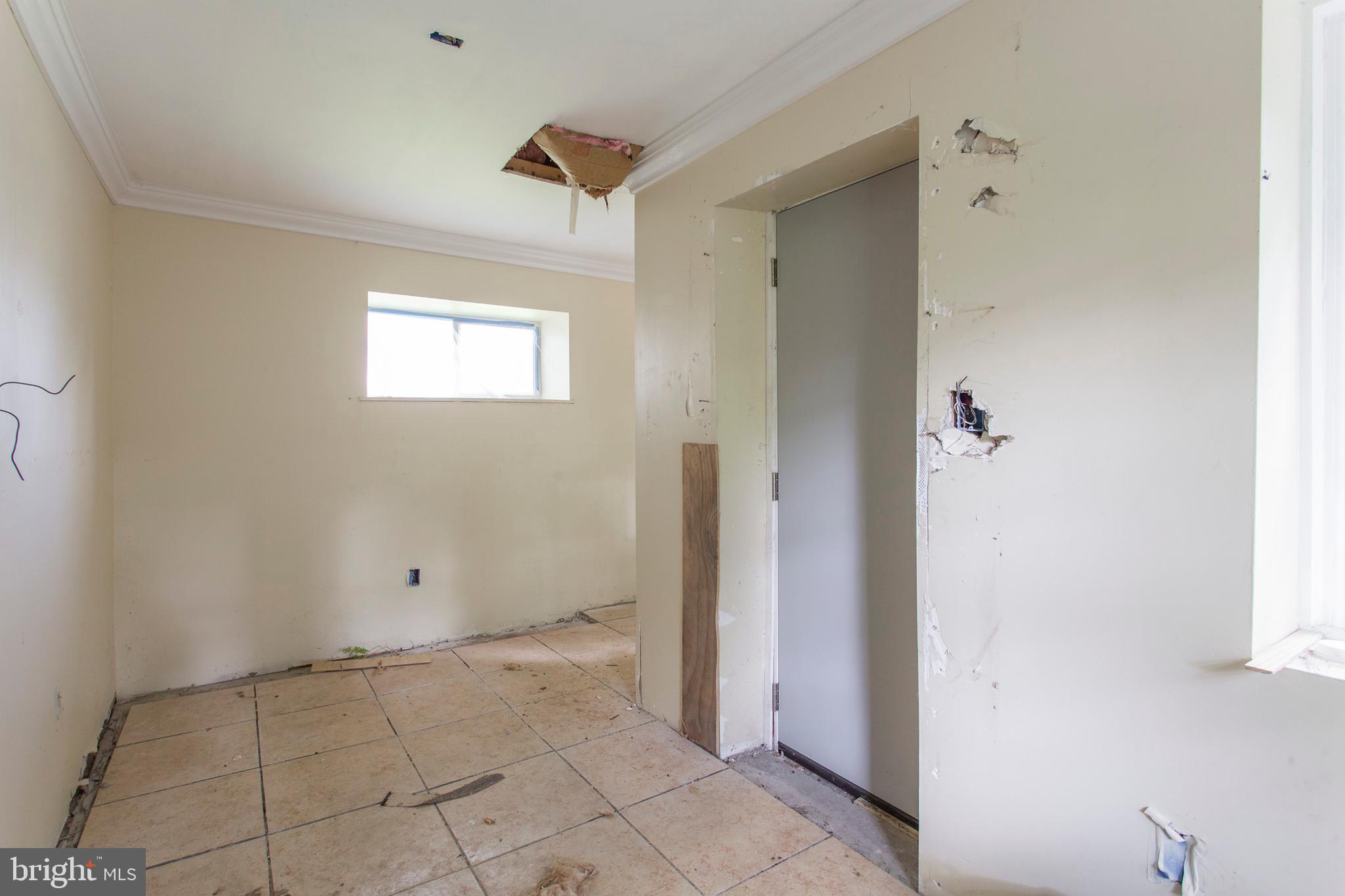 5200 Overbrook Avenue Philadelphia, PA 19131 - Photo 17 of 37 a view of an empty room